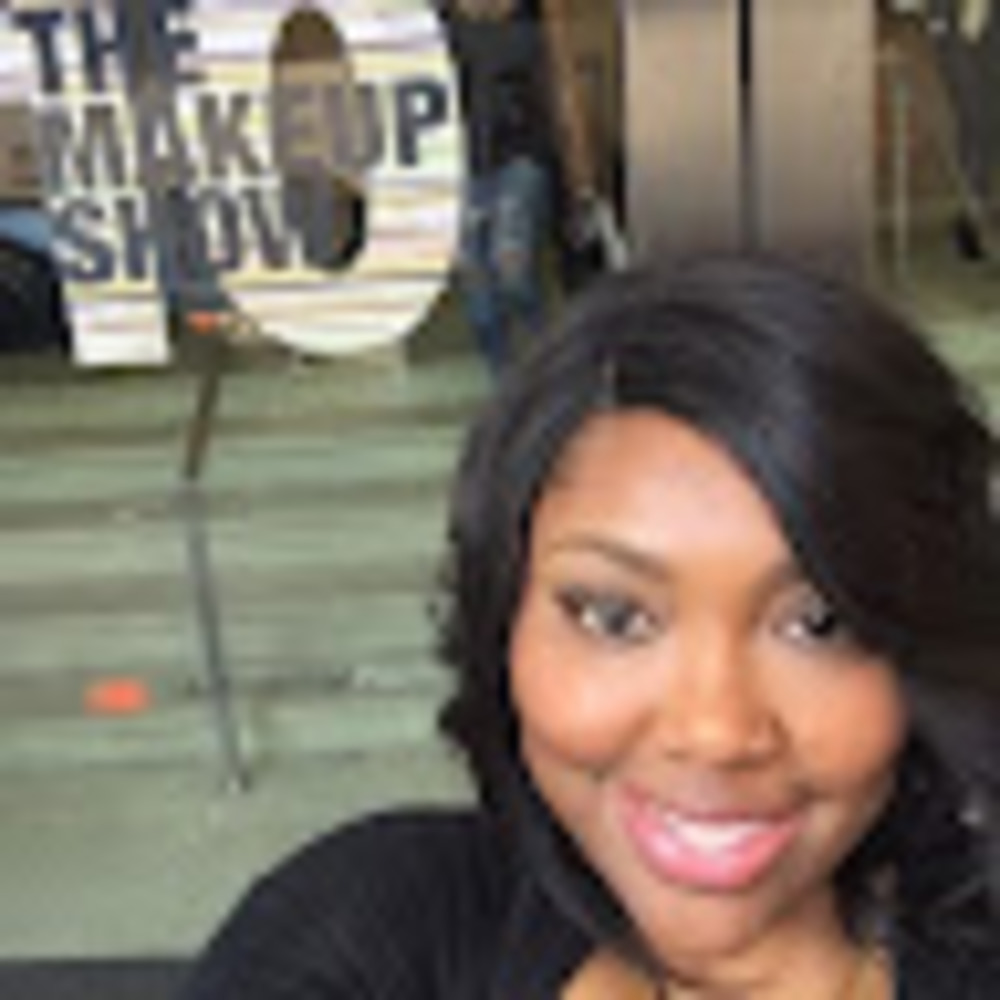 Meet your Posher, Raquel